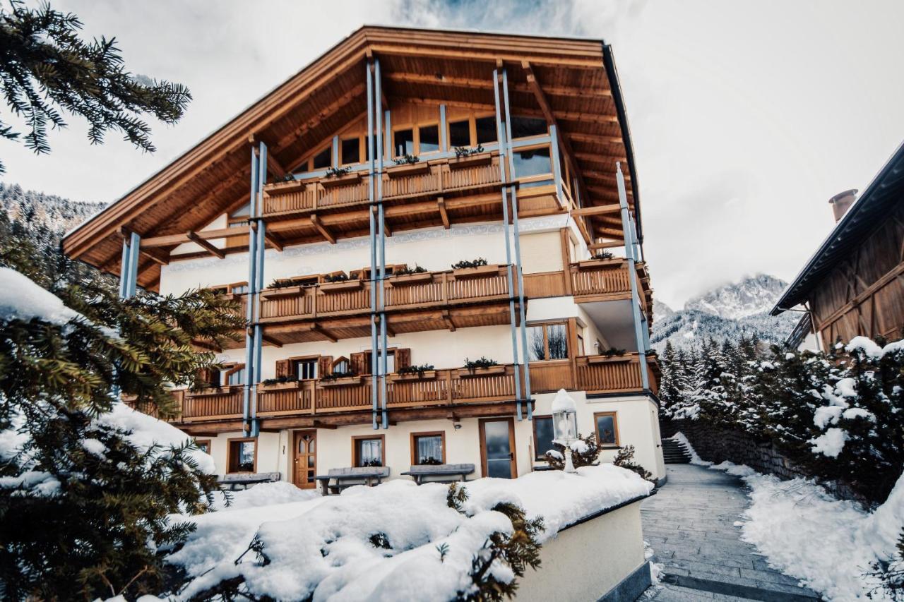 Hotel Ranuimüllerhof Funes  Exterior foto
